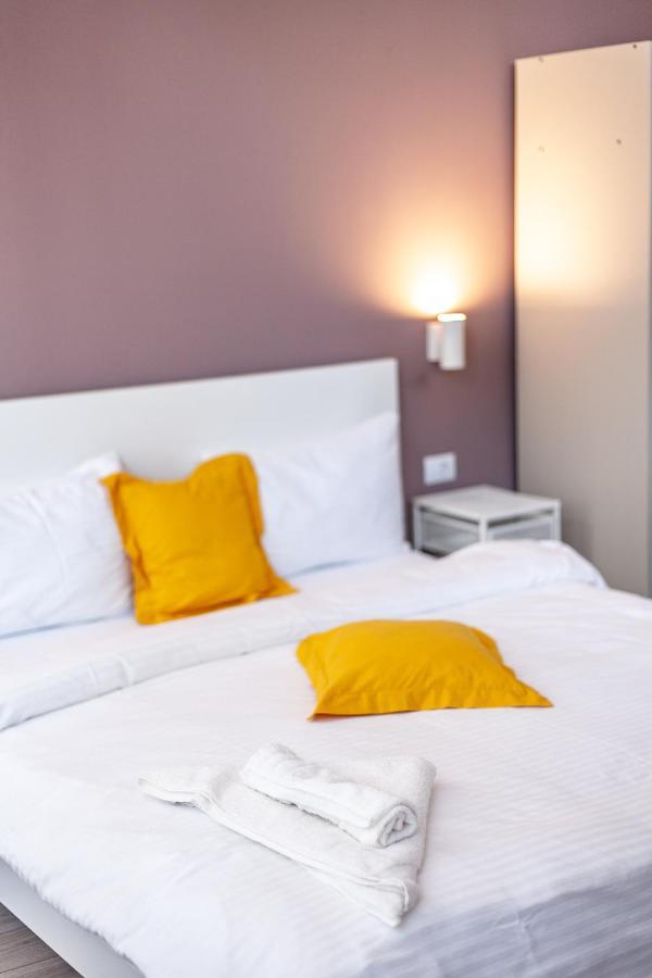 Modern Studio In The Heart Of Iasi Exteriér fotografie